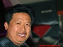 新到手的小痰盂，找個帥哥試鏡