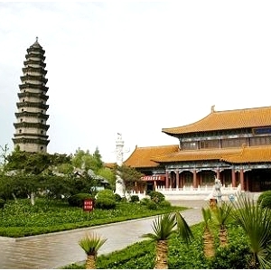 汶上寶相寺景區(qū)開(kāi)展“游圣地、沐佛光、祈福壽、盡孝心”優(yōu)惠活動(dòng)。