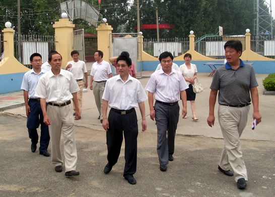濟寧市新農(nóng)村建設幫扶辦公室程守棟來汶上縣督導檢查新農(nóng)村建設幫扶工作