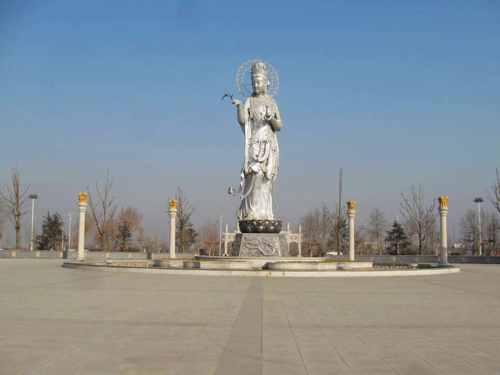 實拍佛都汶上大寶相寺的“悟空佛牙” - 張子涵 - 張子涵的博客