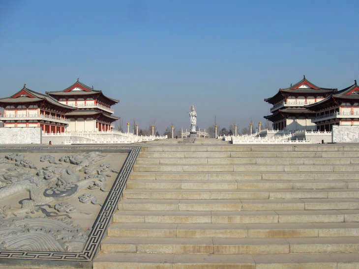 實拍佛都汶上大寶相寺的“悟空佛牙” - 張子涵 - 張子涵的博客
