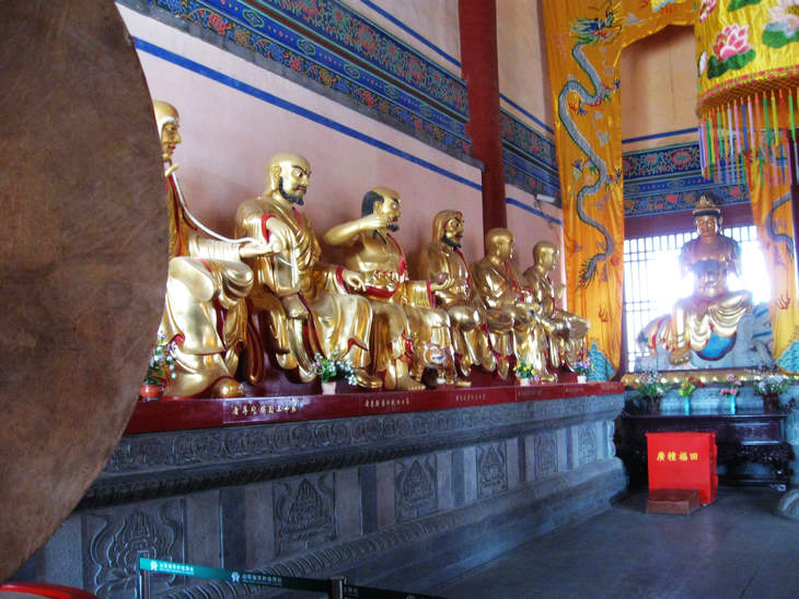 實拍佛都汶上大寶相寺的“悟空佛牙” - 張子涵 - 張子涵的博客