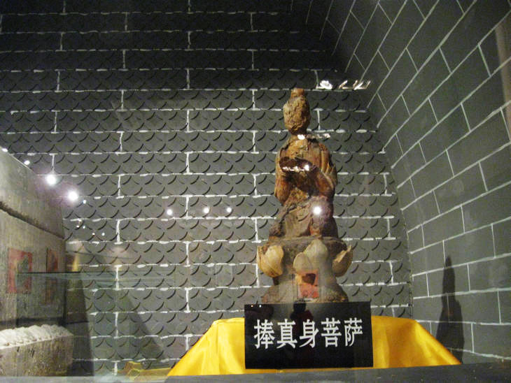 實拍佛都汶上大寶相寺的“悟空佛牙” - 張子涵 - 張子涵的博客