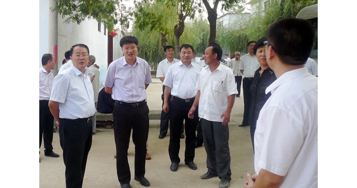 汶上汶上縣領(lǐng)導(dǎo)趙東升，孫琪，侯典峰督導(dǎo)檢查生態(tài)文明鄉(xiāng)村建設(shè)工作
