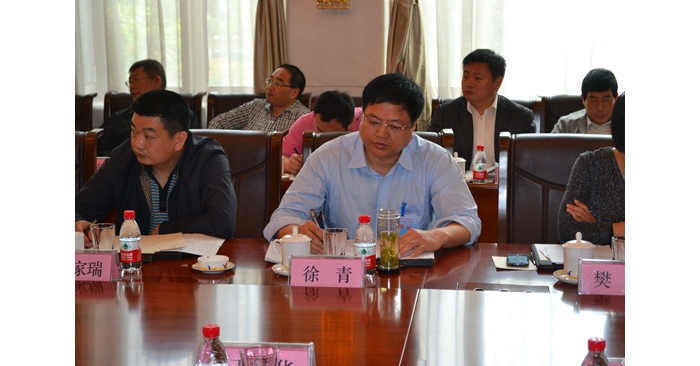 汶上縣委組織部副部長、人社局局局長徐青參加農(nóng)保機(jī)構(gòu)座談會并作典型發(fā)言