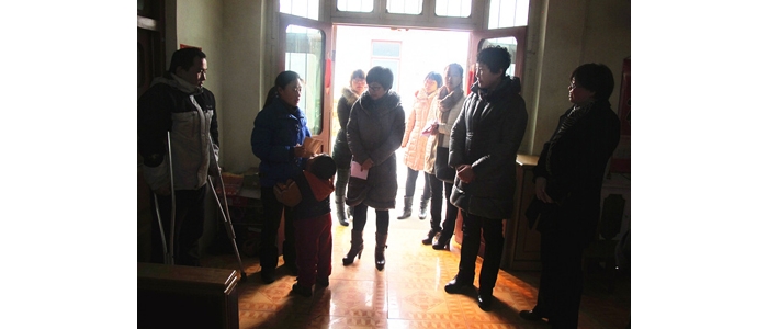濟寧市婦聯(lián)王薇到汶上郭樓鎮(zhèn)王府莊村慰問“孔孟之鄉(xiāng)十大孝星”