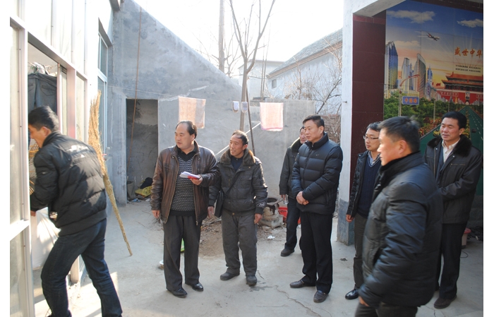 縣總工會(huì)到南站鎮(zhèn)鵝河村走訪慰問困難群眾
