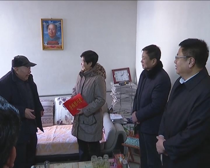 縣總工會開展元旦春節(jié)“送溫暖”活動