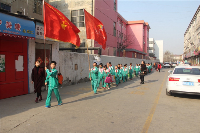 汶上縣“相約中國夢(mèng) 快樂共成長”城鄉(xiāng)少先隊(duì)手拉手結(jié)對(duì)活動(dòng)啟動(dòng)本文為汶上信息港轉(zhuǎn)載 ...
