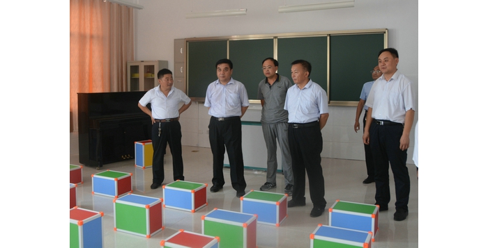 縣政府副縣長(zhǎng)田利國(guó)全面督導(dǎo)我縣義務(wù)教育均衡發(fā)展工作