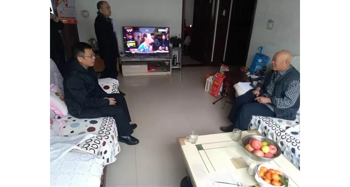 汶上縣人民政府 工作動態(tài) 汶上縣人社局開展2020年春節(jié)集中走訪慰問老黨員、困難職工、 ...